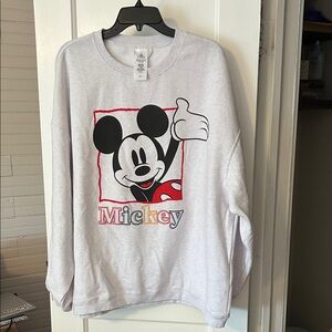Mickey Mouse sweat shirt